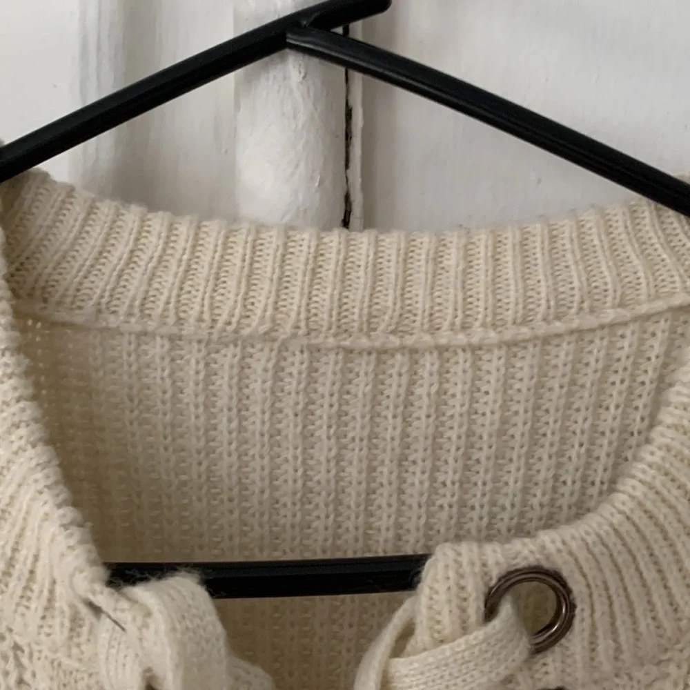 Sweater - Picture 6 of 6